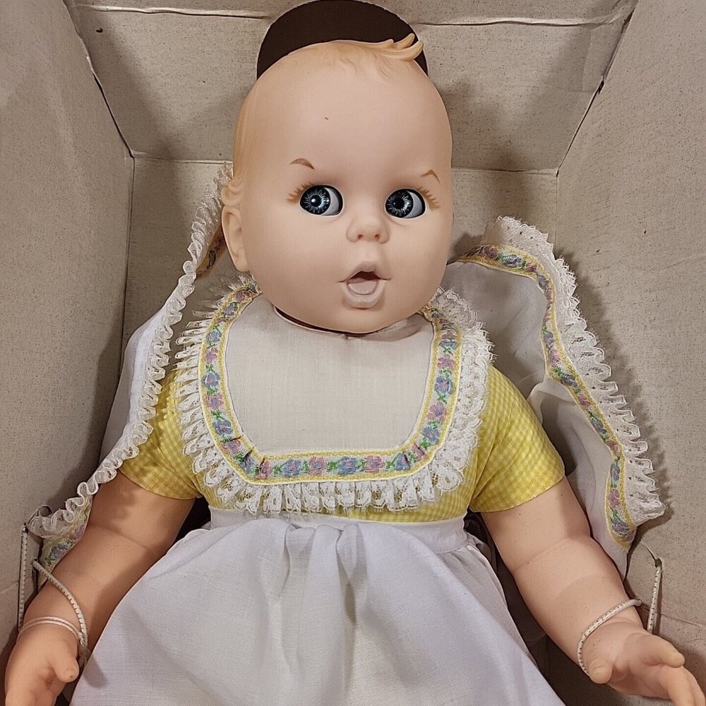 Vintage Gerber 17" Baby Doll Atlanta Novelty Co Blond Blue Eyed Yellow Dress NOS